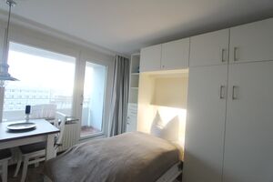 Haus Metropol, App. 117, Wohn-Schlafzimmer