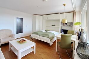 Haus Metropol, App. 85, Wohn-Schlafzimmer