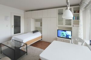 Haus Metropol, App. 37, Wohn-Schlafzimmer