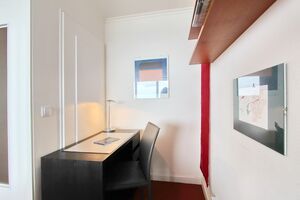 Haus Metropol, App. 74A, Wohn-Schlafzimmer