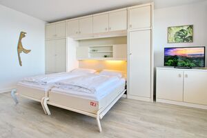 Haus Metropol, App. 242, Wohn-Schlafzimmer